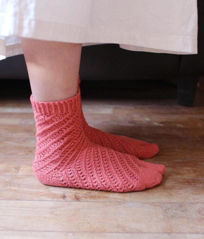 足袋の手編み靴下 ピンク